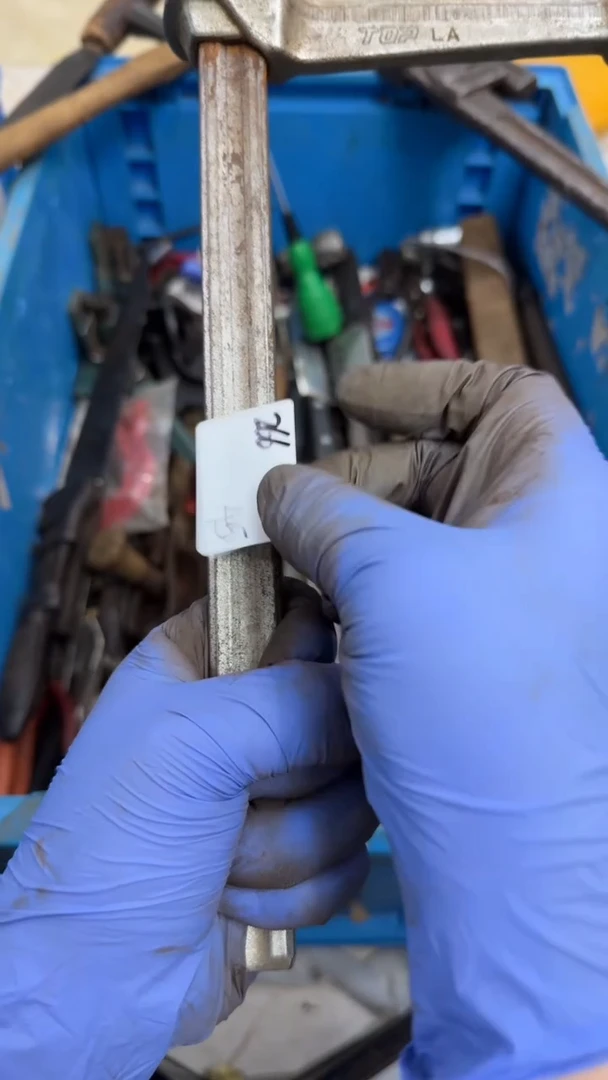 土家用五金工具一个