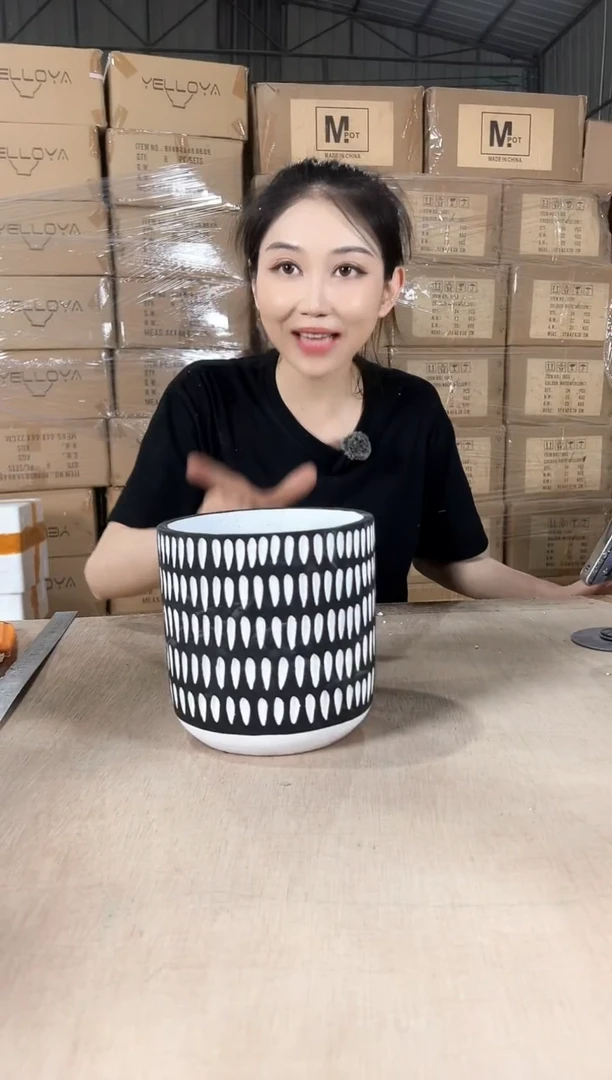 水泥水滴黑白中号17x17