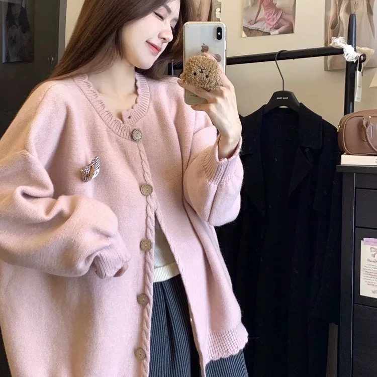 胖mm秋季大码时尚设计感气质开衫小香风甜美针织开衫上衣