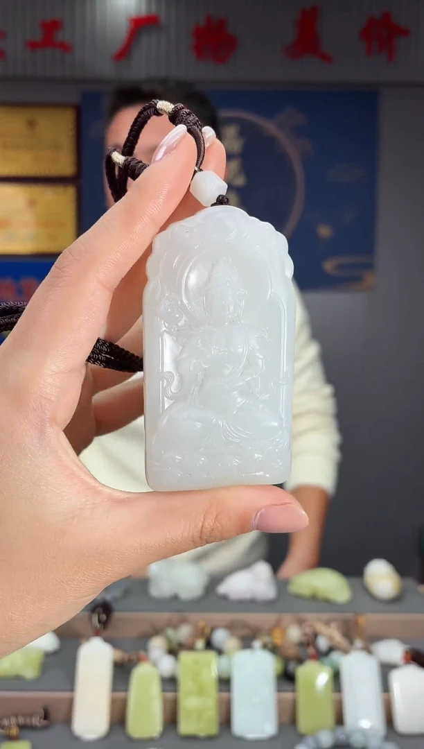 颈饰未镶嵌和田玉1