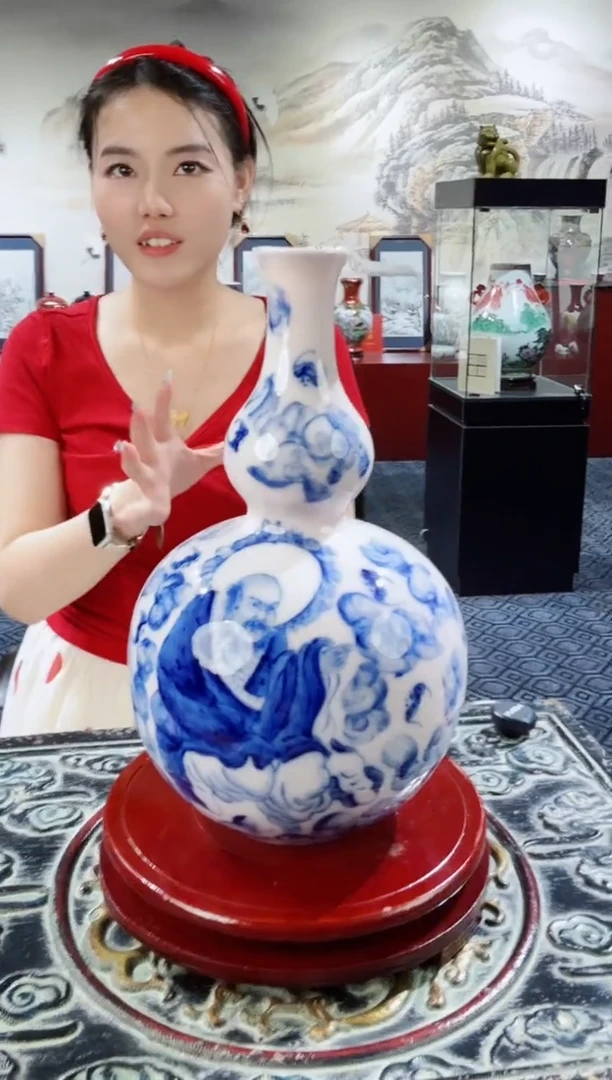 摆件景德镇红稀土青花佛葫芦