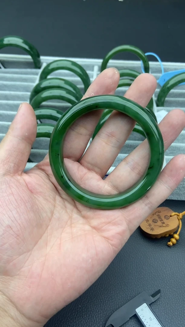 未镶嵌手镯和田玉（碧玉）47-60