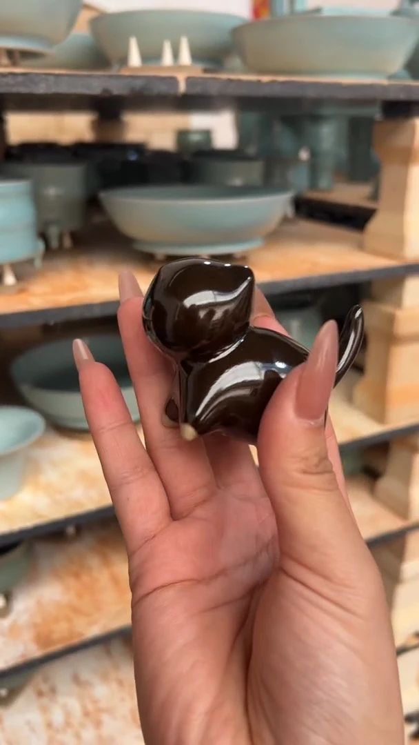 瓷片乌金釉小猫咪茶宠一级