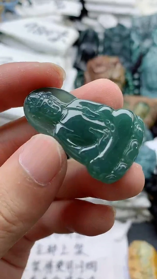 颈饰未镶嵌翡翠8