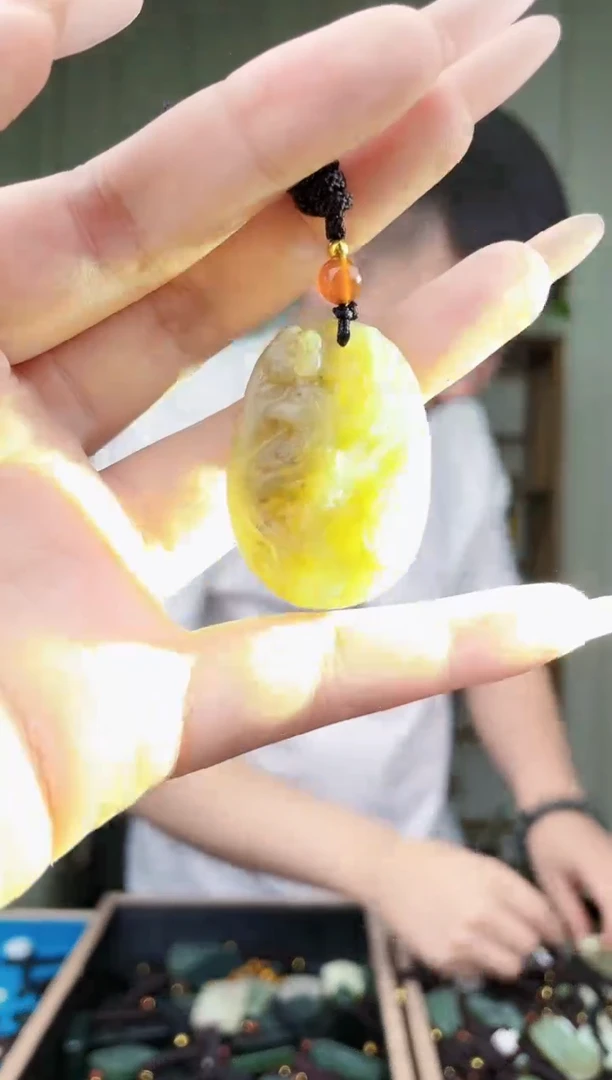 和田玉未镶嵌挂件拍一发一，多样性发货！