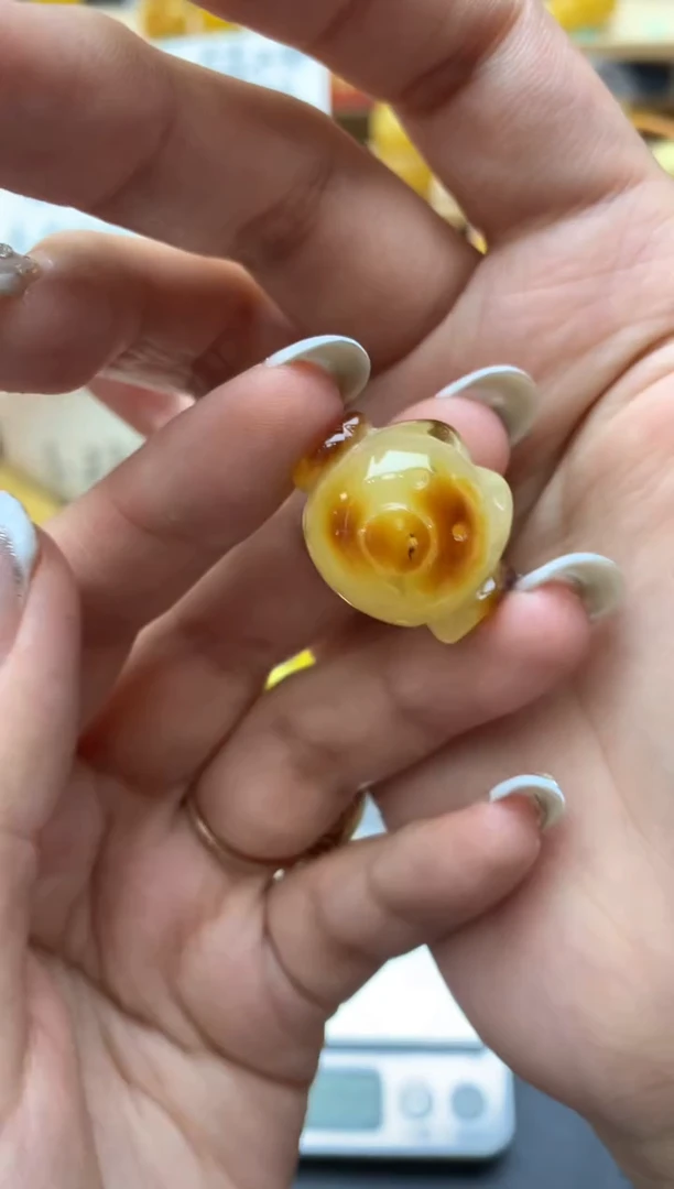 琥珀未镶嵌珠宝奇石096琥珀蜜蜡微瑕