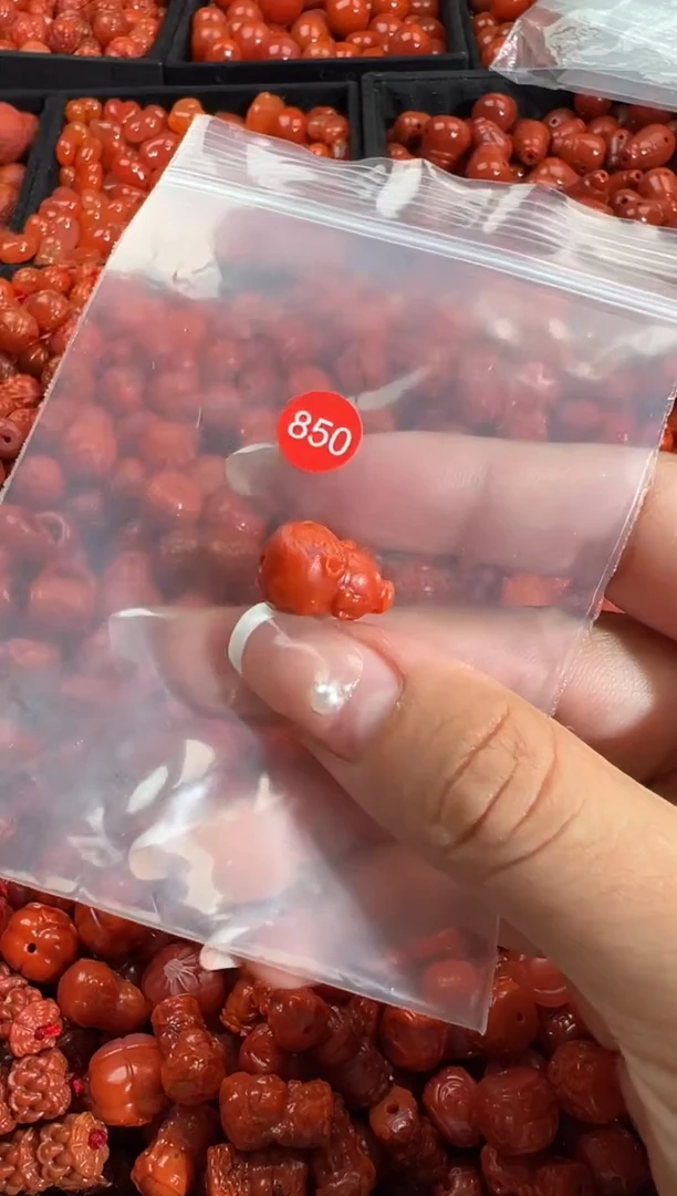 颈饰未镶嵌南红玛瑙11