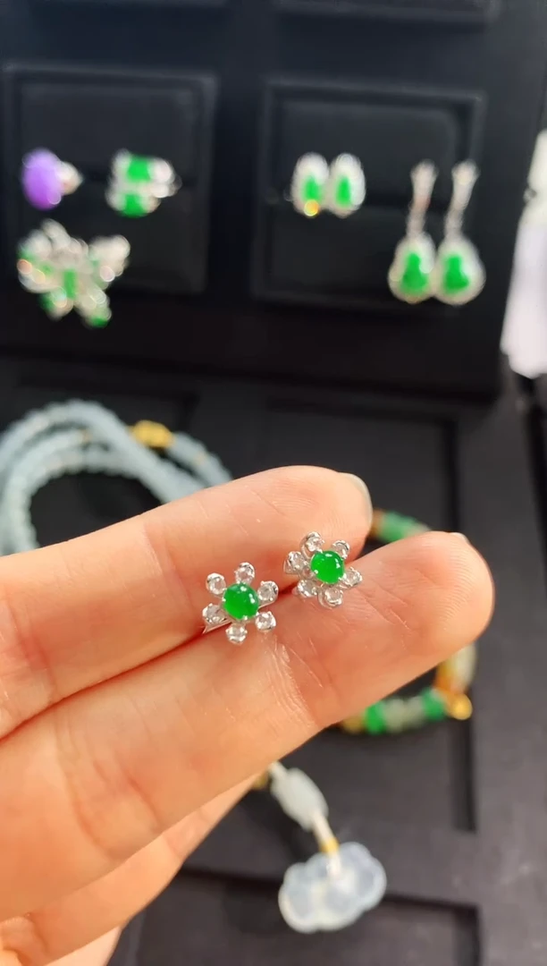 【闪购商品】翡翠耳饰18K金镶嵌耳饰