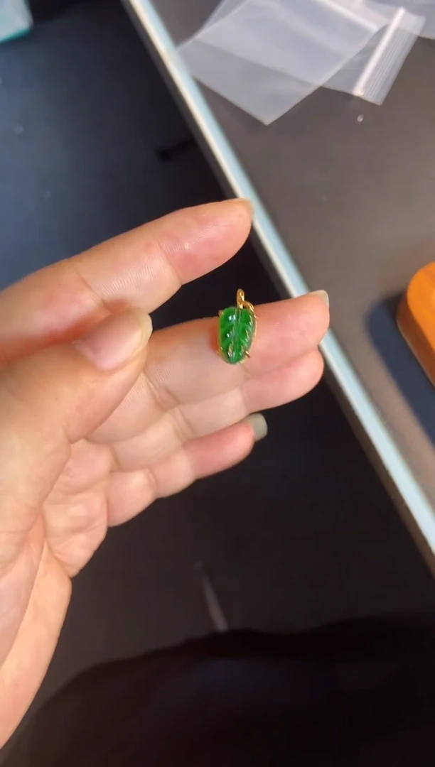 吊坠(不含链)银S925镶嵌翡翠1