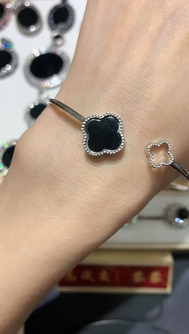 【闪购商品】翡翠吊坠(不含链)银S925镶嵌16多人多样性随机发货1件