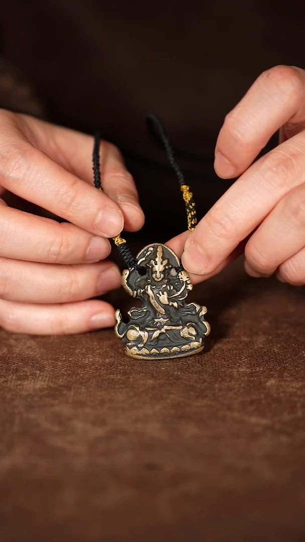 【闪购商品】高4.5宽3.3。