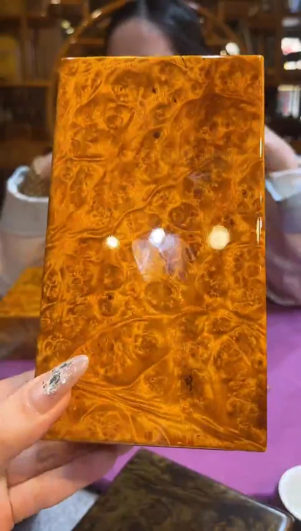 香樟木黄金樟满留疤首饰文玩盒18*10*6（微瑕）