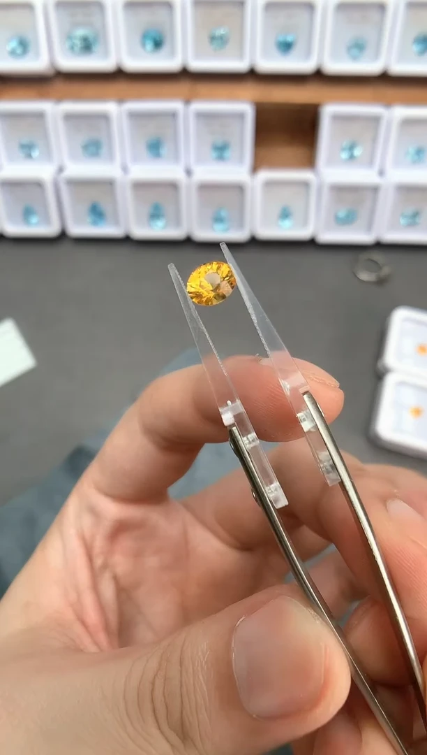 未镶嵌裸石定制蓝宝石1.6ct 老烧黄蓝宝