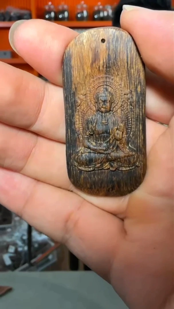 沉香吊坠228号双面生肖猪多样性发一