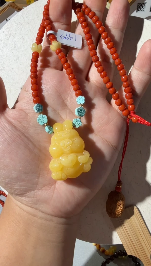 【闪购商品】蜜蜡项链未镶嵌蜜蜡小兔项链