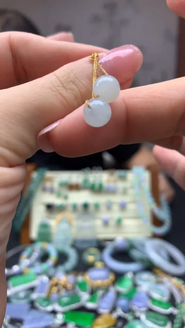 【闪购商品】翡翠耳饰18K金镶嵌17-天然翡翠