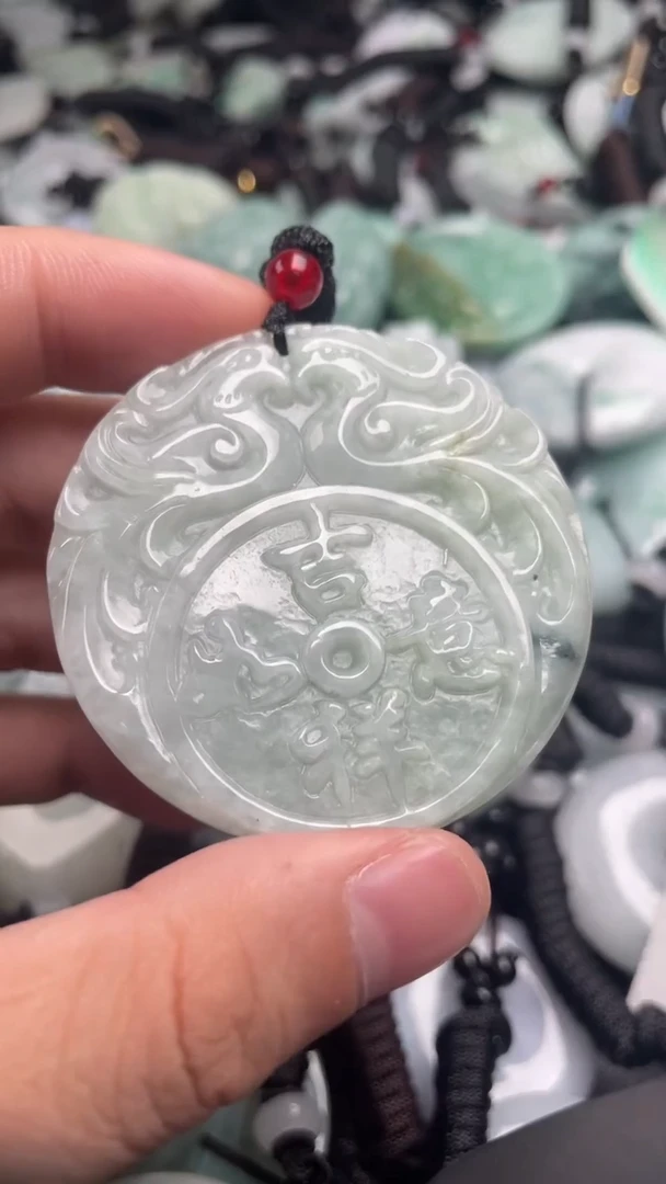 翡翠未镶嵌吊坠(不含链)1