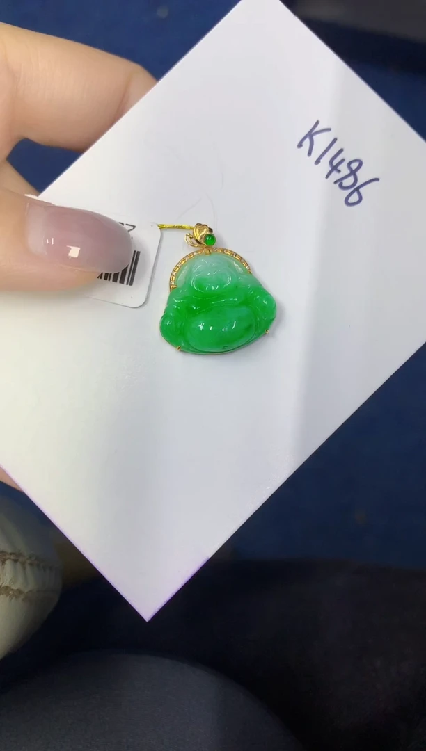 颈饰18K金镶嵌翡翠缅甸天然翡翠A货