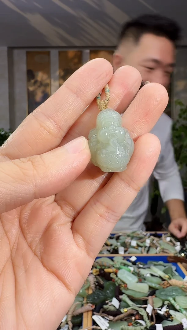 未镶嵌和田玉挂件拍一发一