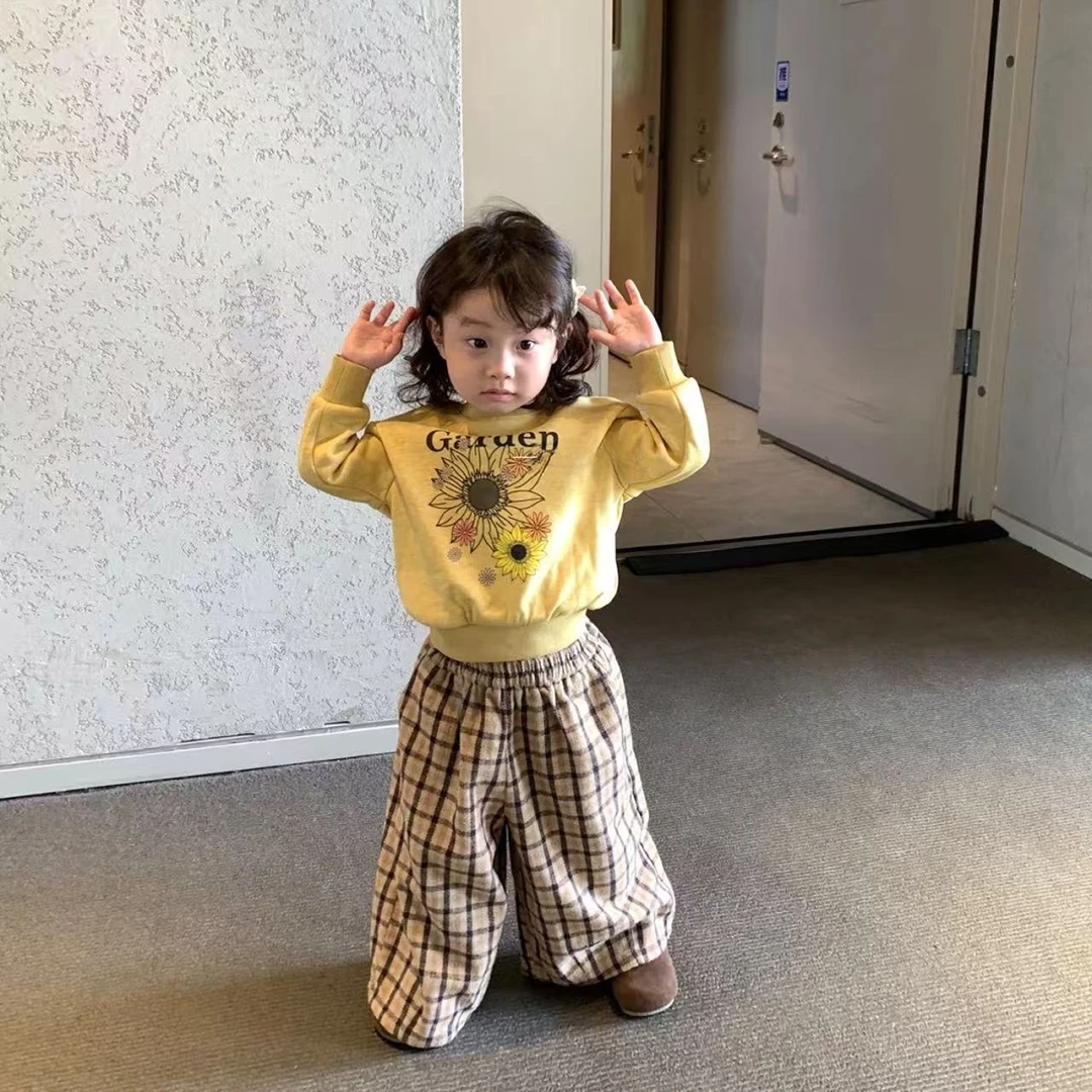 壹妈韩范童装女童时尚套装秋季新款洋气儿童黄色休闲印花卫衣长裤