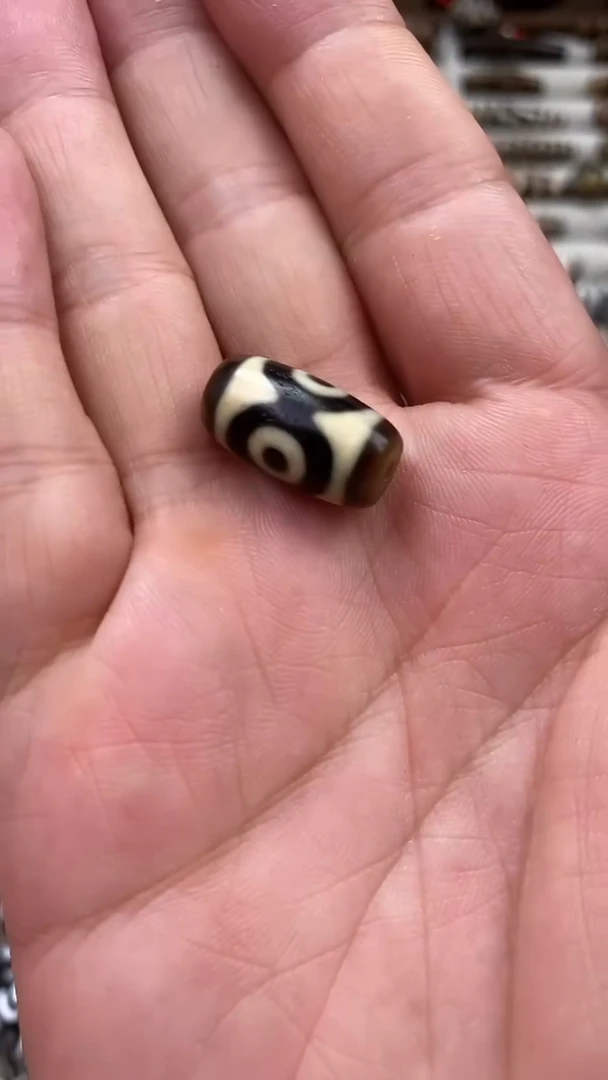 散珠玛瑙/玉髓建成莲花三