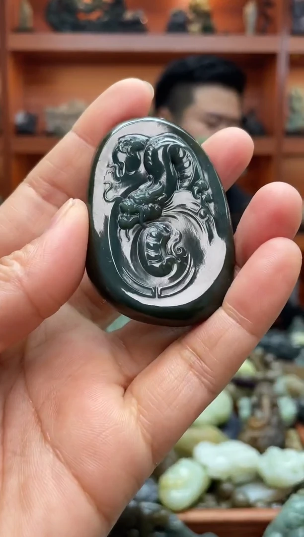 未镶嵌和田玉把件1