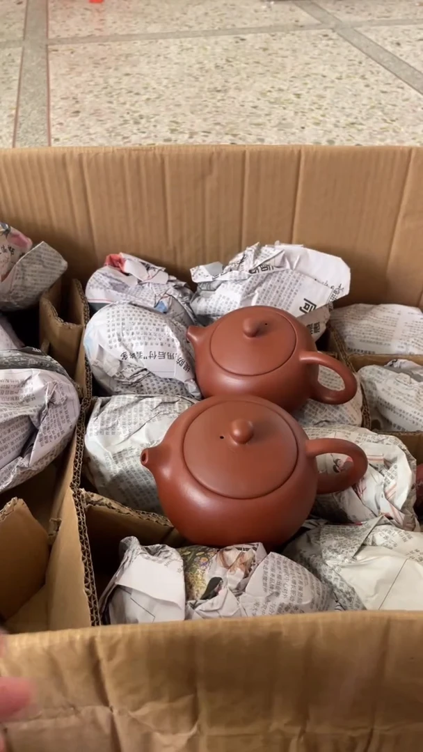 茶壶紫砂2个紫砂壶230毫升做工粗糙瑕疵介意勿拍