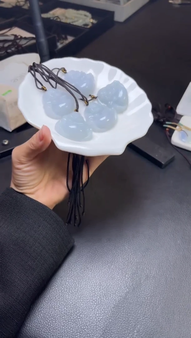 未镶嵌挂件翡翠多样性发一件R703139