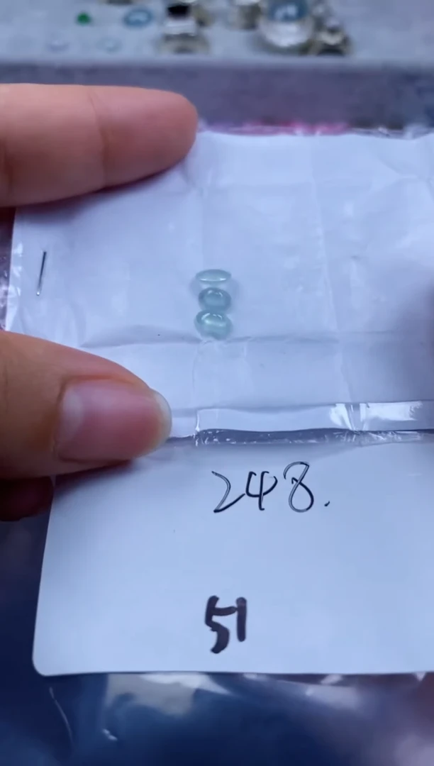 未镶嵌定制翡翠1