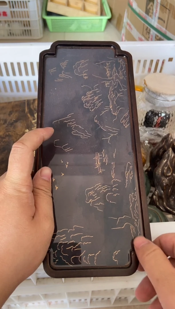 无运费险有瑕疵的摄影的产品有使用过的痕迹有点脏介意勿拍