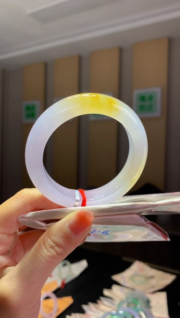 未镶嵌手镯翡翠-Q53 圈口52.8 全款26万 定金2万