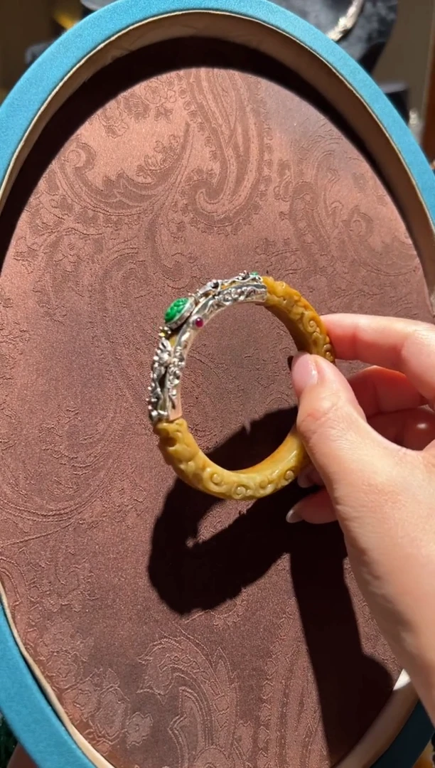 翡翠手镯银S925镶嵌红翡绿翠