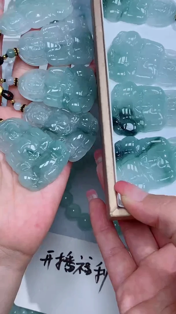 翡翠未镶嵌颈饰吊坠团购多样性发一件