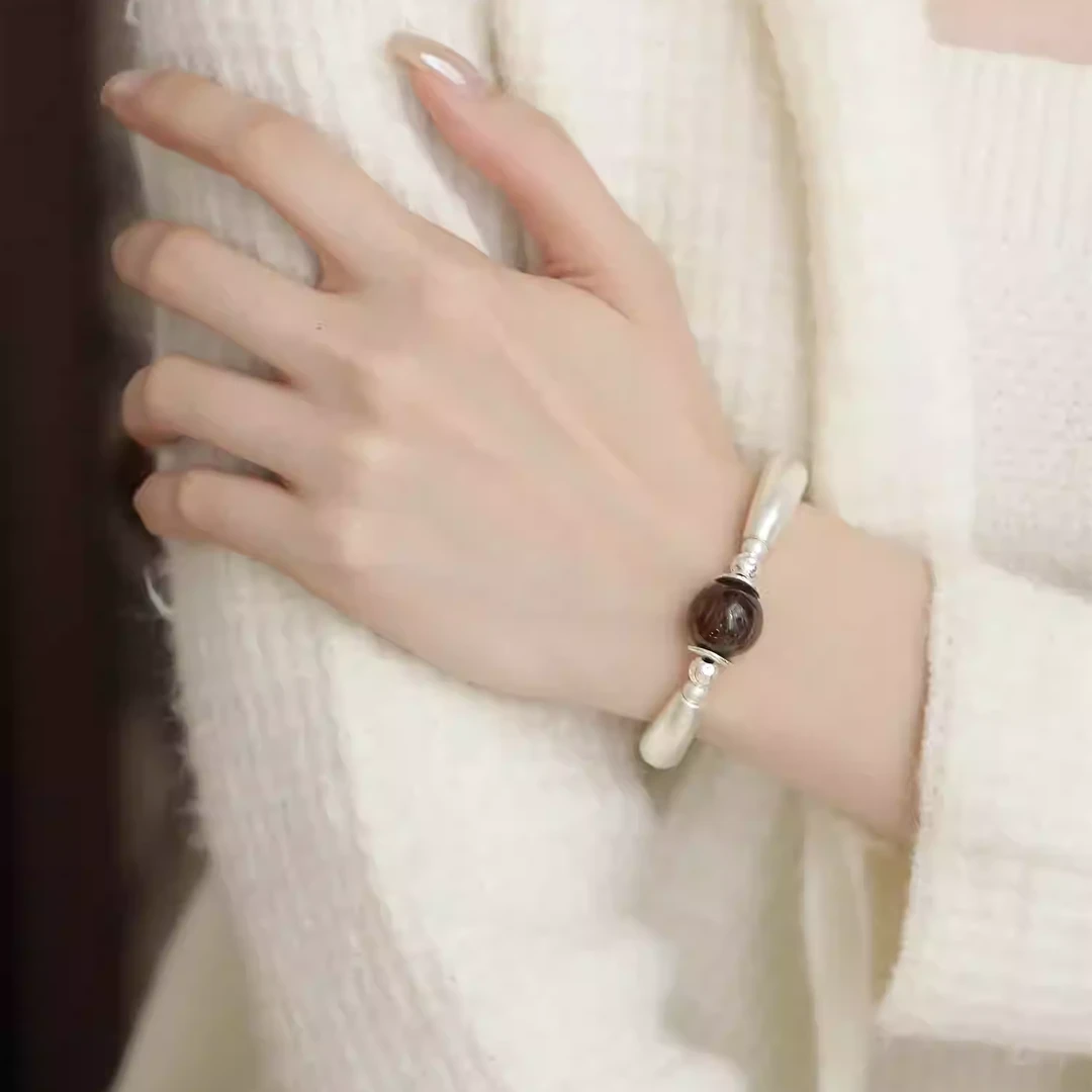 S12014<非晚>s925银足银黑金超（颜色不一）牛角弯管肌理银珠手链