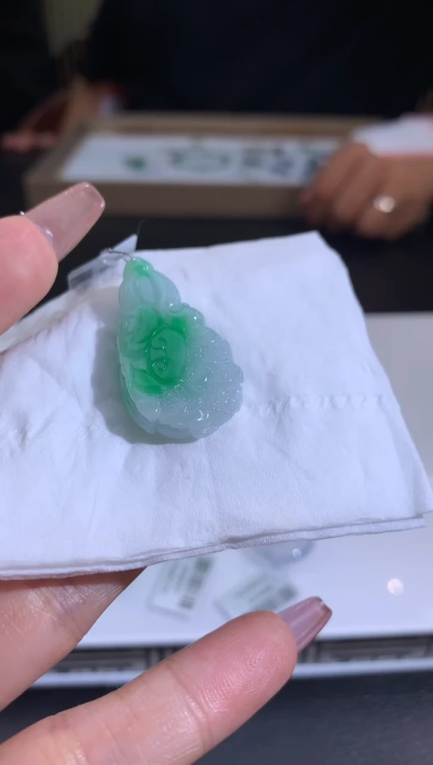 未镶嵌定制翡翠平*翡翠