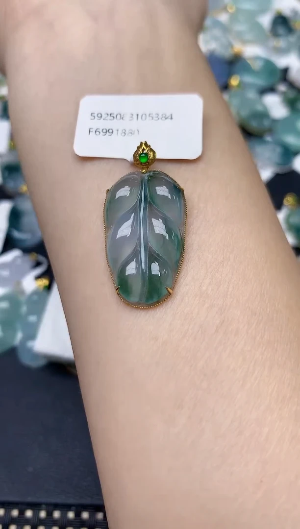 颈饰18K金镶嵌翡翠凤*天天然缅甸A货翡翠