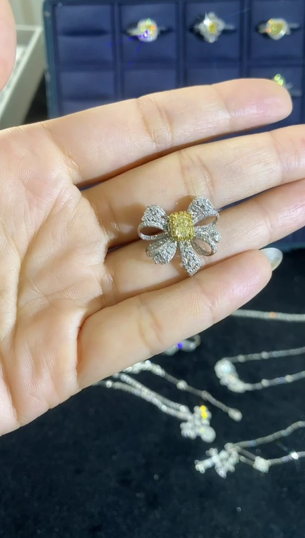 戒指18K金镶嵌钻石爱**灵分单 一个戒指