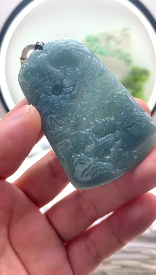 颈饰未镶嵌翡翠山水1