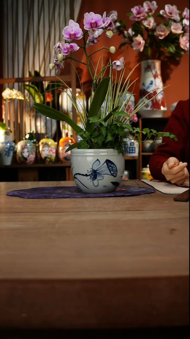 当代景德镇设计师釉下手绘陶瓷花瓶