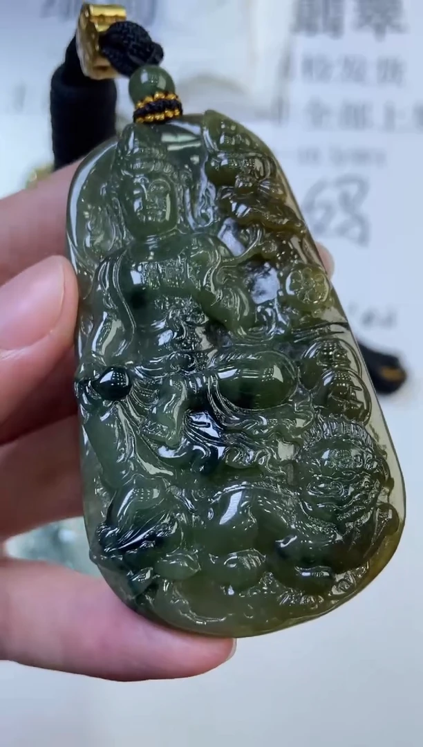 翡翠挂件未镶嵌290325