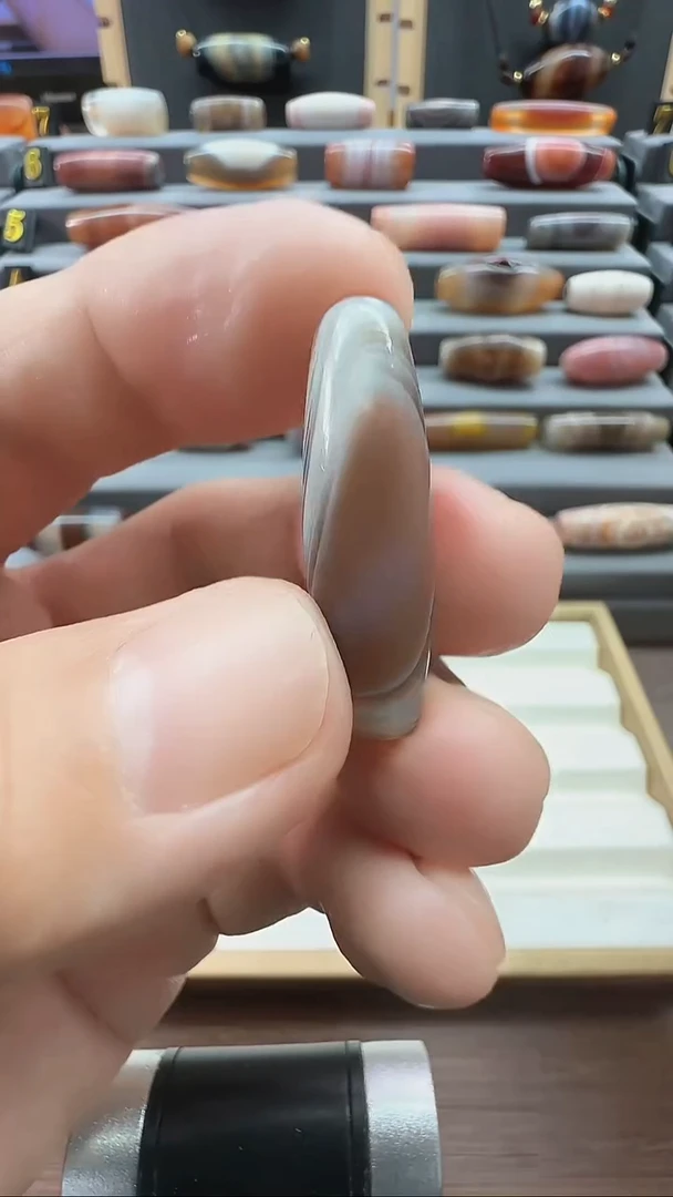 未镶嵌颈饰玛瑙/玉髓玛瑙33*10