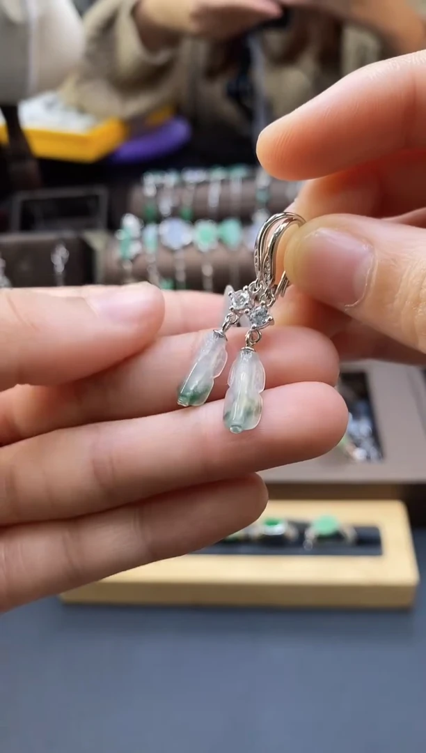 颈饰银S925镶嵌翡翠17449