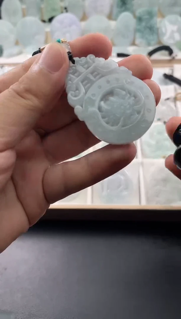 颈饰未镶嵌翡翠....9/29/.177