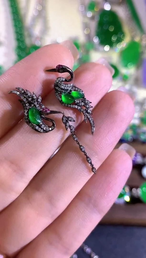 18K金镶嵌翡翠耳饰a81无鉴赏