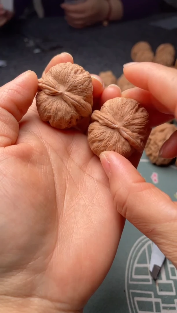 把件文玩核桃w249  元宝37尺