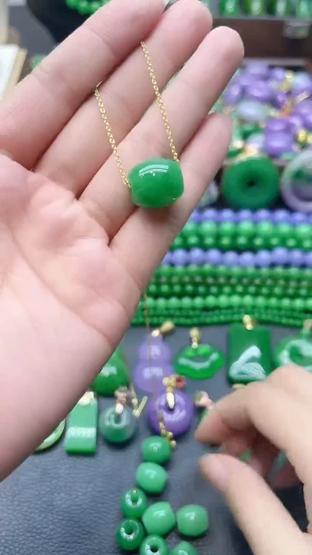 吊坠(赠链)未镶嵌翡翠路路通裸