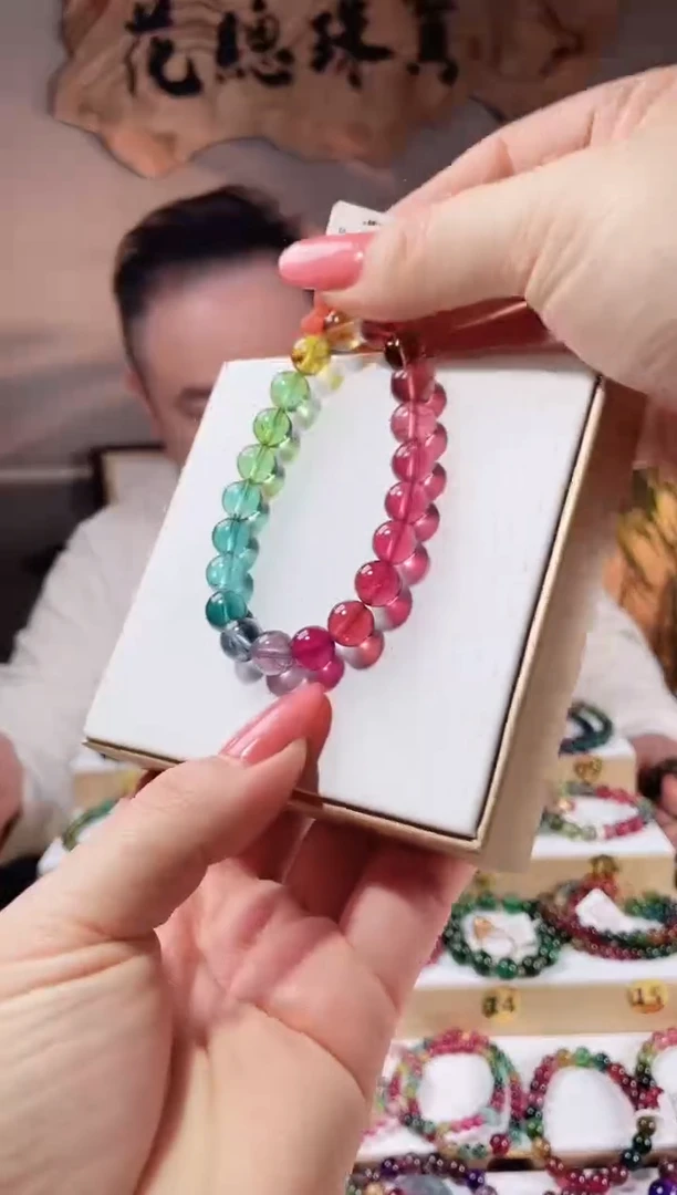 【闪购商品】碧玺手链未镶嵌单圈手链9+