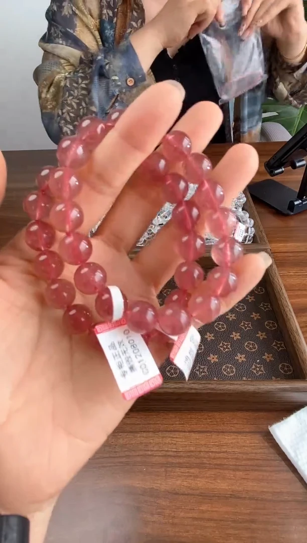 石英质玉手串未镶嵌10.5m草莓晶 多样性发其一