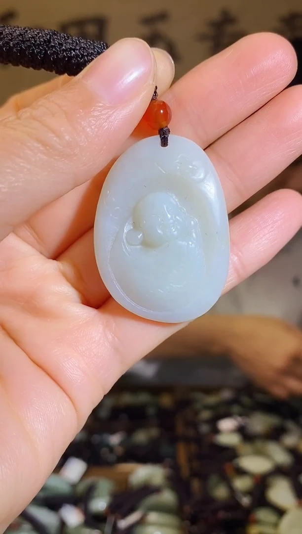 颈饰未镶嵌和田玉1