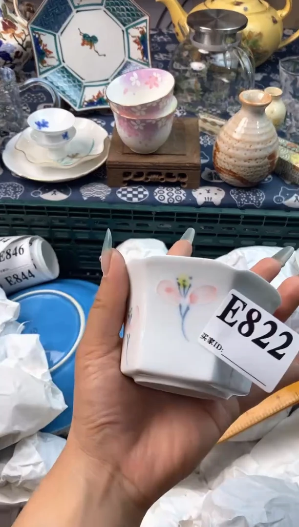 瓷片[○･｀Д´･ ○][○･｀Д´･ ○]